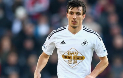 VIDEO: Cú rocket của Jack Cork nâng tỷ số lên 2-0 cho Swansea